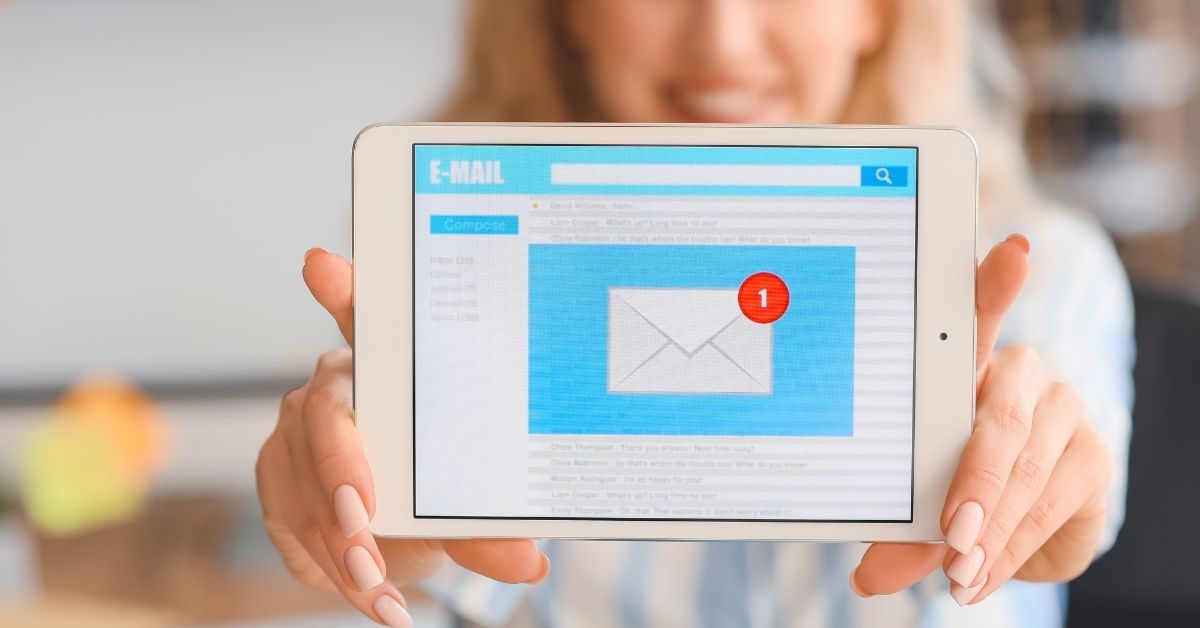 bo-cuc-chuan-cua-mot-email-xac-nhan