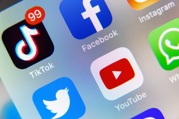 Ai là người thường xuyên dùng TikTok? 